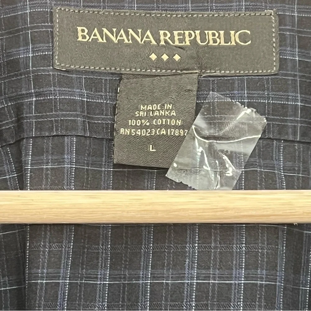 BANANA REPUBLIC 100% COTTON BUTTON-DOWN PLAID SHIRT SIZE L